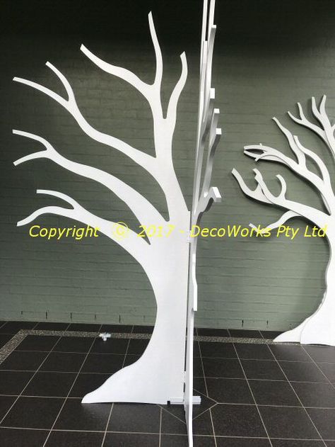 Diy Tree Branch, Branch Wall Hanging, Nature Doodle, Frozen Musical, Cardboard Tree, Tree Props, Display Tree, Winter Town, Balloons Bouquet