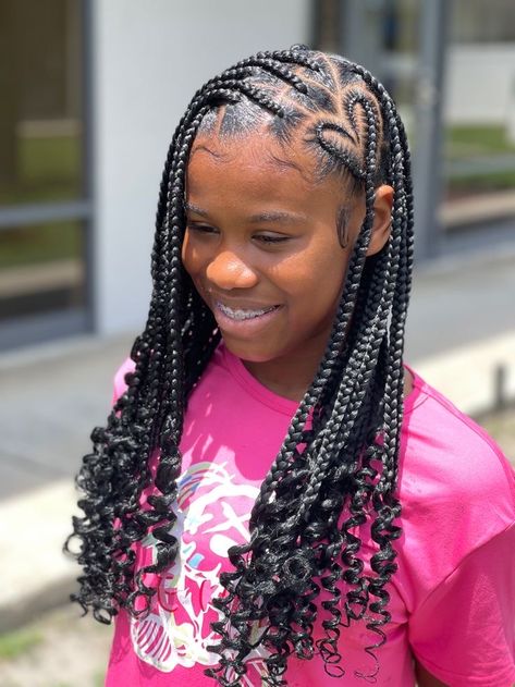 Hairstyles For The Summer Braids, Heart Braids Natural Hair, 6 Grade Hairstyles Black, Heart Knotless Braids With Curls, Teen Braids Hairstyles Black, Teenage Black Girls Braided Hairstyles, Braided Hairstyles For 12-13, Back To School Hair Styles Black Kids, Girls Knotless Braids Black Kids