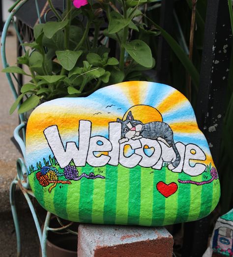 Hand Painted Welcome Art Rock Stone Garden or Home Decor by Rockn Palette - Etsy Denmark Welcome Rock Painting, Large Rock Painting Ideas, Panted Rocks, Art Competition Ideas, Painted Garden Rocks, Garden Rock Art, Rainbow Stone, Painted Rock Animals, Balls Of Yarn