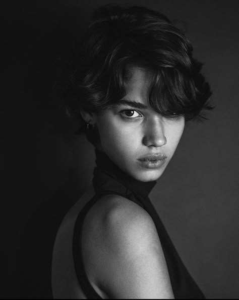 Mathilda Gvarliani, Really Short Hair, Portrait Photos, Photography Portraits, Short Layered Haircuts, Hair Reference, Dream Hair, Studio Portraits, Short Hairstyles For Women