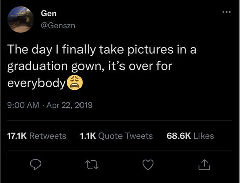 Twitter Quotes About College, Baddie Senior Quotes For Yearbook, Post Graduation Quotes, Senior Quotes Graduating Early, Graduation Tweets, School Tomorrow Tweets, Senior 25, Random Tweets, Graduation Images