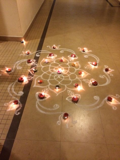 Karthikai Deepam Kolam, Karthikai Deepam Images, Karthigai Deepam Decoration, Karthigai Deepam, Traditional Decor, Tree Skirts, Diwali, Christmas Tree Skirt, Christmas Tree