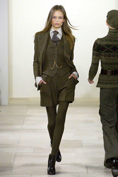 Woman In Suit, Ralph Lauren Fall, Look Vintage, Mode Vintage, Suit Fashion, Suit And Tie, Mode Style, Looks Vintage, Trench Coats