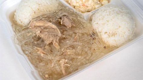 Chicken Long Rice: The Hawaiian Comfort Food That's Bursting With Flavor - Mashed Chicken Long Rice Hawaiian, Chicken Long Rice, Hot Sandwich Recipes, Cellophane Noodles, Hawaiian Chicken, Hot Sandwich, Glass Noodles, Rice Pasta, Hawaiian Food