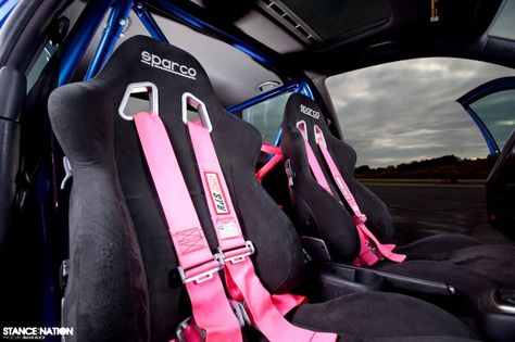 GTI Interior Gti Interior, Pink Car Seat, Car Harness, Pink Car Accessories, Racing Harness, Racing Chair, Ford Probe, Chevy Cobalt, Car Things