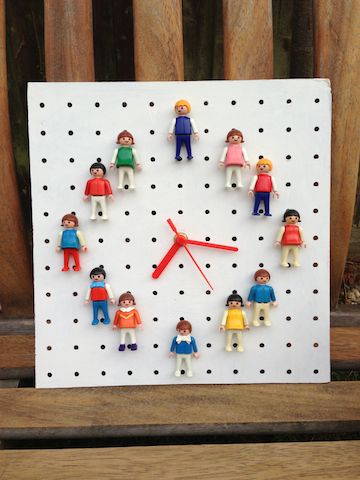 Diy Old Toys, Upcycle Toys, Awesome Party Favors, Recycled Art Projects, Upcycle Ideas, Imaginary Play, Lego Man, Diy Furniture Renovation, Toy Art