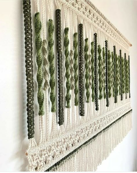 Green Macrame, Yarn Wall Art, Macrame Knots Pattern, Macrame Wall Hanging Diy, Macrame Wall Hanging Patterns, Macrame Curtain, Art Decor Diy, Macrame Patterns Tutorials, Macrame Wall Art