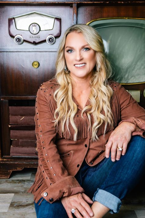 Rhonda Vincent Rhonda Vincent, Movie Stars, Rv, Dreadlocks, Hair Styles, Hair, Beauty