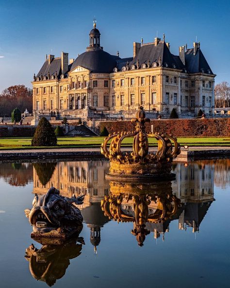 Big Mansions, European Palace, Vaux Le Vicomte, Chateau Versailles, France Itinerary, European Castles, Chateau France, Baroque Architecture, French Culture