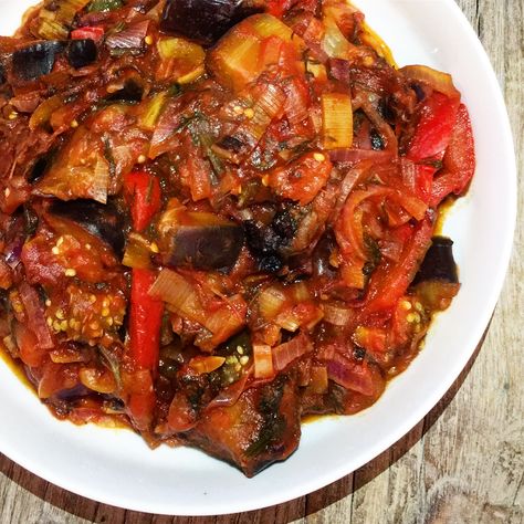 Mediterranean Style Eggplant In Tomato Sauce Mediterranean Eggplant, Aubergine Recipes, Mediterranean Sauce, Tomato Passata, Veggie Mains, Eggplant Recipes Easy, Tomato Recipe, 2023 Recipes, Chorizo Recipes