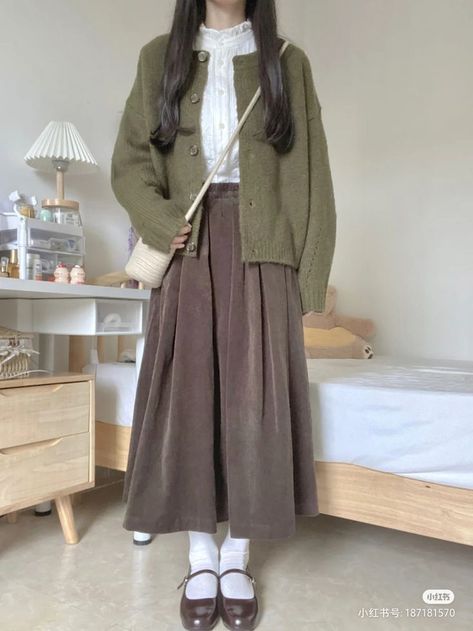 Open Cardigan Outfit Aesthetic, Mustard Yellow And Brown Outfit, Cardigan Skirt Outfit Aesthetic, Basic Cottagecore Outfit, Soft Japanese Fashion, Japanese Mori Fashion, Sawako Style Outfit, Sawako Clothes, Modest Japanese Fashion