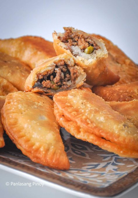 Beef Empanadas Recipe Empanada Filipino Style, Filipino Beef Empanadas Recipe, Filipino Empanadas Recipe, Filipino Empanada Recipe, Filipino Empanada, Birthday Foods, Empanada Recipes, Pinoy Dishes, 1st Birthday Foods