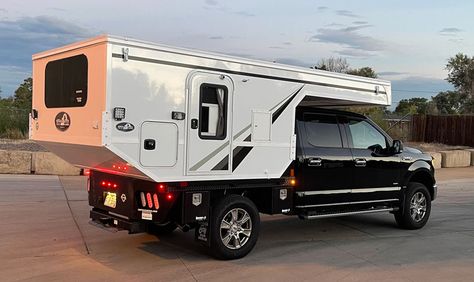 Truck Bed Trailer, Best Truck Camper, Truck Bed Tent, Pop Up Truck Campers, Camper Tops, Fifth Wheel Campers, Truck Bed Camping, Travel Camper, Truck Bed Camper