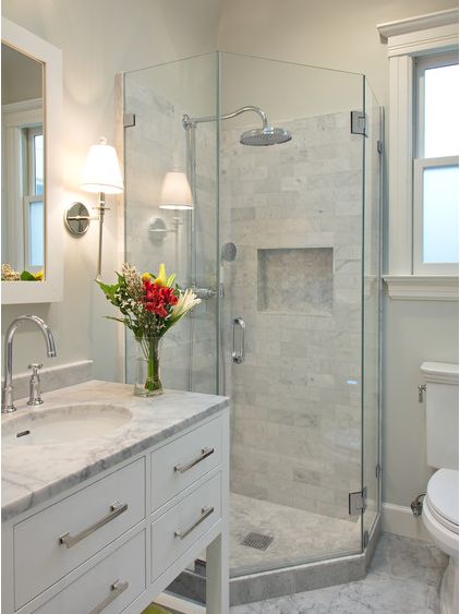 5.5' x 7' bathroom - corner shower Drømme Bad, Modern Shower Design, Makeover Kamar Mandi, Apartemen Studio, Bilik Air, Master Bathrooms, Decor Ikea, Bathroom Remodel Shower, Versace Home