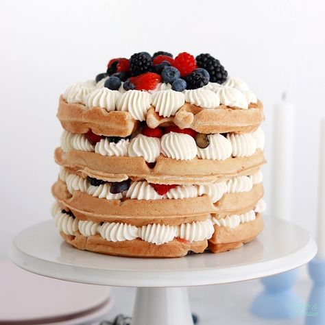 Belgian Waffle Layer Cake Belgian Waffle Mix, Fluffy Waffles, Crispy Waffle, Brunch Spread, Mascarpone Cream, Waffle Cake, Bake Recipes, Breakfast Waffles, Waffle Mix