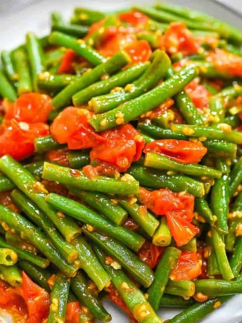 Stovetop Green Beans, Nana Pudding, Green Beans In Tomato Sauce, Yellow Beans, Avocado Corn Salsa, Beans And Tomatoes, Roasted Pepper Sauce, Green Beans And Tomatoes, Avocado Tomato