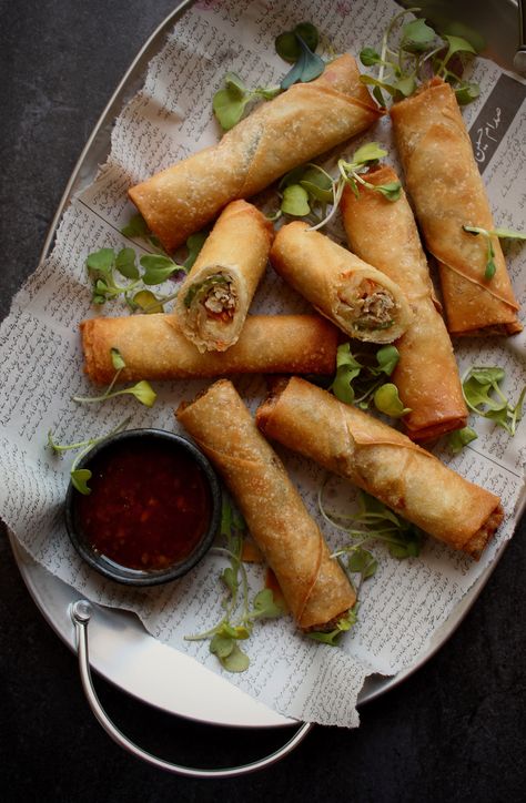 Chicken And Vegetable Spring Rolls Spring Roll Photography, Spring Rolls Photography Styling, Spring Rolls Photography, Spring Rolls Recipe Vegetable, Veg Spring Rolls Photography, Spring Roll Recipes, Spring Rolls Party Platter, Snacks Photography, Samosa With Spring Roll Sheets