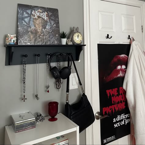 Bedroom Inspirations Cozy Romantic, Vampiric Goth, Ares Cabin, Bedroom Inspirations Cozy, Goth Room, Cozy Romantic, Room Redesign, Romantic Goth, Pinterest Room Decor