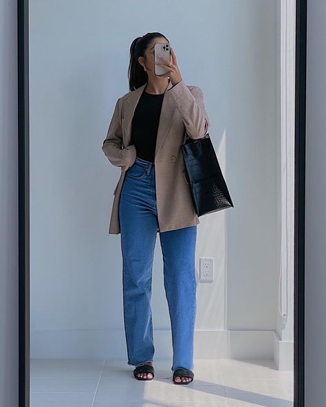 workwear inspiration Casual Outfits Oversized, Fashion Ideas 2023, Church Outfit Casual, Jeans Outfit For Work, Office Attire Women, Casual Outfits Fashion, Casual Work Attire, Casual Chic Outfits, Fashionable Work Outfit