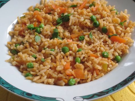 Basmati Rice with Carrot and Peas myfavouritepastime.com Portuguese Rice, Peas And Carrots Recipe, Rice With Peas, Parboiled Rice, Green Capsicum, Peas And Carrots, Cook Rice, Rice And Peas, Pea Recipes