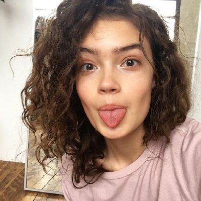 Alexa O'Donnell | Camp Half-Blood or Camp Jupiter? - Quiz Sasha Kichigina, Pelo Afro, Hair Styles 2017, Broken Leg, Dirty Dancing, Funny Face, Short Curly Hair, Grunge Hair, A Mirror