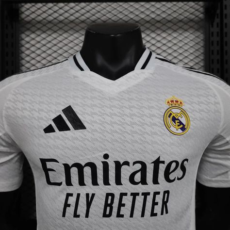 Real madrid home kit 24/25 ( player version) Real Madrid Home Kit, Soccer Jersey, Real Madrid, Madrid, Soccer, Football