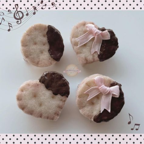 Chocolate biscuit pins 🤎🎼🍪 

Each $16 USD (not sold... - Depop Neapolitan Aesthetic, Felt Pins, Choco Biscuit, Chocolate Girls, Choco Chips, Sugar Cake, Food Accessories, Sweet Chocolate, Chocolate Baking