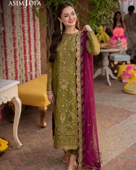 SELLING FAST‼ ASIM JOFA UNDER PKR 6,000/- ONLY 🤩✨ Tap the link in bio to shop 🛍️ Hania Amir, Asim Jofa, Chiffon Collection, Pakistani Bridal Dresses, Pakistani Bridal Wear, Pakistani Wedding Dresses, Minimalist Designs, Dresses 2024, Suit Fabric