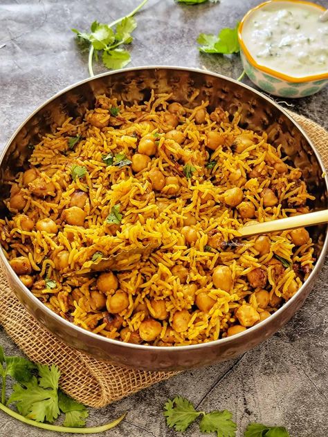 Chickpea Pulao Recipe, Rice Chickpea Recipe, Chana Pulao Recipe, Chickpea Rice Recipe, Chickpea And Rice Recipe, Chickpea Rice, Instant Pot Easy, Chana Recipe, Variety Rice