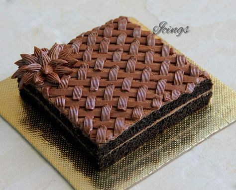 Simple Cake Designs Square, Chocolate Cake Square Design, Square Chocolate Cake Decoration, Rectangle Chocolate Cake Decoration, Square Shape Cake Designs, Chocolate Square Cake Decorating Ideas, Square Chocolate Cake Design, Chocolate Sheet Cake Decoration, Square Cake Decorating Ideas