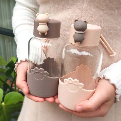 Спонж Beauty Blender, Cat Strawberry, Aesthetic Cosplay, Bear Bottle, Kawaii Cups, Trendy Water Bottles, Sky E, Kawaii Bear, Cute Water Bottles