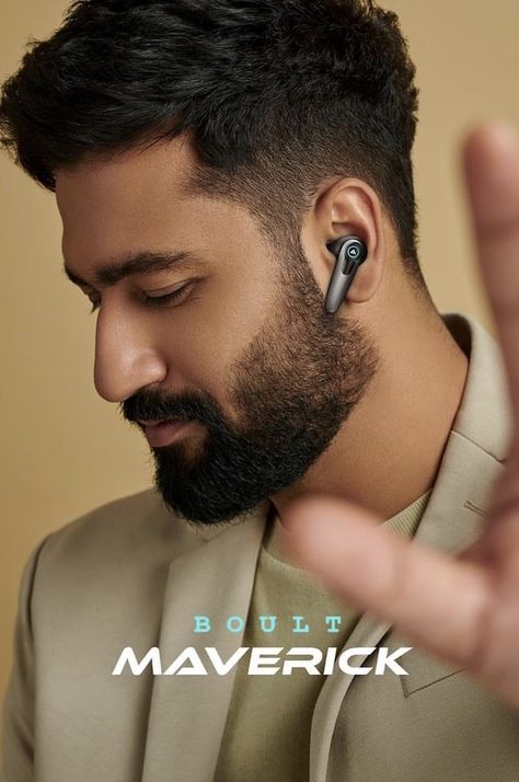 Wedding Beard Styles For Men, Vicky Kaushal Haircut, Oval Face Men Haircut Styles, Vicky Kaushal Hairstyle, Beard Fade Styles, Baby Shower Hair Styles, Indian Hairstyles Men, Fade Haircut With Beard, Medium Beard Styles