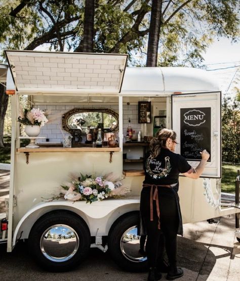 Coffee Shop Trailer Cute Coffee Trailer, Pop Up Tea Shop, Coffee Trailer Business, Mobile Coffee Shop Interior, Small Coffee Trailer, Coffee Truck Aesthetic, Coffee Trailer Interior Layout, Trailer Coffee Shop, Coffee Shop Trailer