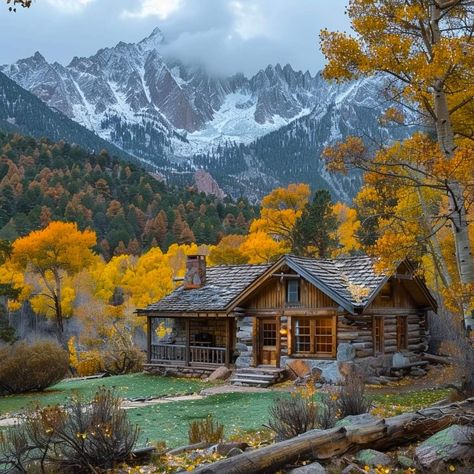 Lodge Aesthetic, Little Cabin In The Woods, Log Cabin Rustic, Cabin Inspiration, Cabin In The Mountains, Small Cottage Homes, Hunting Cabin, Colorful Places, Little Cabin