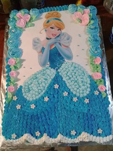 Disney Princess Theme Birthday Party, Cinderella Cake Designs, Disney Princess List, Princess Party Cake, Princess Theme Cake, Cinderella Birthday Cake, Disney Princess Birthday Cakes, 1st Birthday Cake Ideas, Castle Birthday Cakes