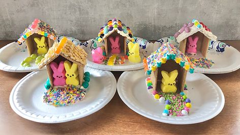 Graham Cracker Houses, Easter Gingerbread House, Graham Cracker House, Cracker House, Easter Snacks, Easter Games, Bunny House, Easter Projects, Easter Peeps