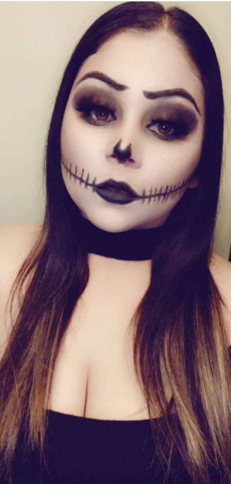 Jack Skellington Halloween Makeup 🕷 Jack Female Costume, Jack Skellington Make Up Female, Jack Skellington Face Makeup, Jack Skellington Halloween Makeup, Simple Jack Skellington Makeup, Easy Jack Skellington Makeup, Jack Skellington Costume Female Diy, Diy Jack Skellington Costume Women, Jack The Skeleton Makeup