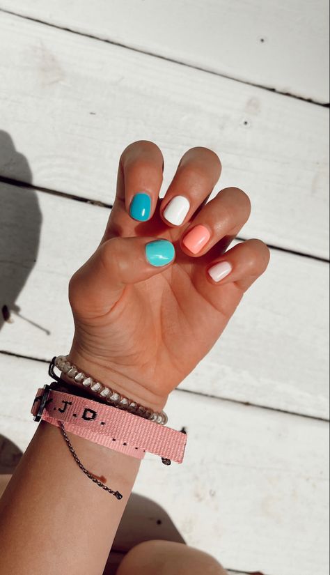 Short Summer Nails, Teen Nails, Multicolored Nails, Beachy Nails, Country Nails, Summer Gel Nails, Pretty Nail Colors, Short Gel Nails, Cute Simple Nails