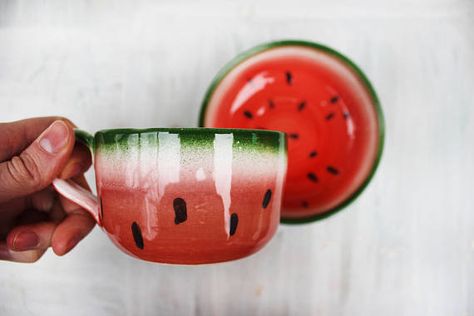 Painting Bowls, Watermelon Kitchen, Pottery Fruit, Coffee Mugs Funny, Peggy Lee, Cup And Plate, Watermelon Decor, Watermelon Designs, Go Vegan