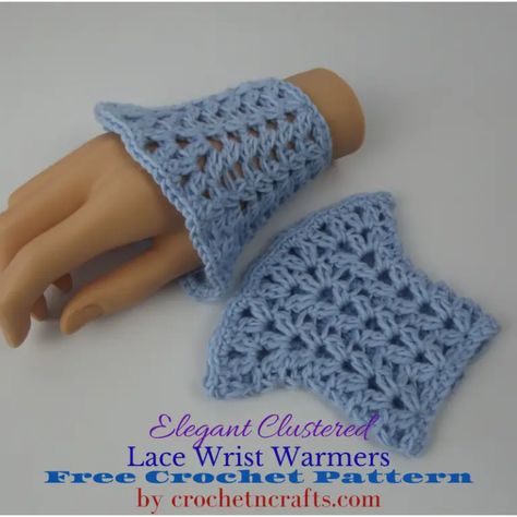 Elegant Clustered Lace Wrist Warmers Crochet Pattern by CrochetNCrafts. The pattern features a clustered v-shell and is super easy to adjust to all sizes. #crochet #freecrochetpattern #wristwarmers #crochetncrafts Wrist Warmers Crochet, Crochet Fingerless Gloves Free Pattern, Crochet Arm Warmers, Cotton Crochet Patterns, Half Gloves, Crochet Wrist Warmers, Fingerless Gloves Crochet Pattern, Crochet Gloves Pattern, Texting Gloves