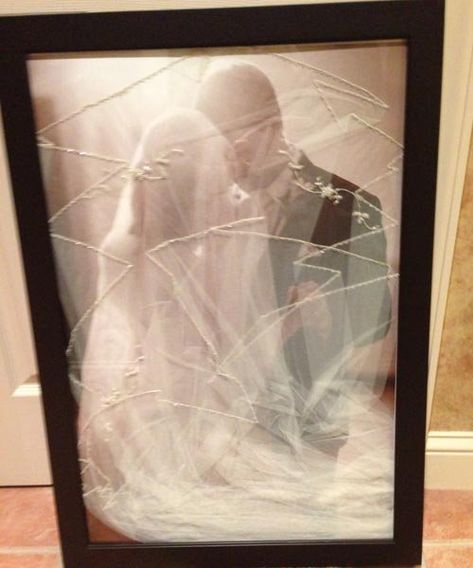 Wedding Veil Pictures, Wedding Preservation, Wedding Dress Frame, Wedding Keepsake Ideas, Post Wedding Ideas, Veil Pictures, Wedding Dress Display, Wedding Dress Keepsake, After Wedding Ideas