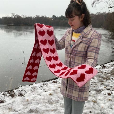 Heart Scarf, Knitted Heart, All My Heart, Scarf Knitting Patterns, Crochet Heart, Free Knitting Pattern, Knitting Techniques, Knit Or Crochet, Scarf Pattern