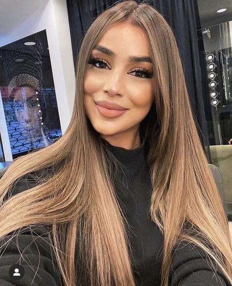 Hair Color Ideas For Dark Skin Latinas, Balyage Hair, Honey Hair Color, Modern Haircuts, Brown Hair Balayage, Honey Hair, Blonde Hair Looks, Light Hair Color, Brown Blonde Hair