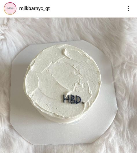 Kue Tart Simple, Cake Polos, Caption Instagram, Plain Cake, Breaking Bread, Simple Cake Designs, White Frosting, Choker Designs, Simple Cake