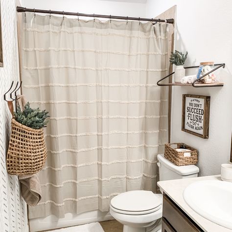 Farmhouse Bathroom Shower Curtain, Bathroom Decor Modern Luxury, Rustic Shower Curtains, Farmhouse Shower Curtain, Bathroom Accent Wall, Farmhouse Shower, Best Bathroom Designs, Bathroom Accents, Bathroom Decor Apartment