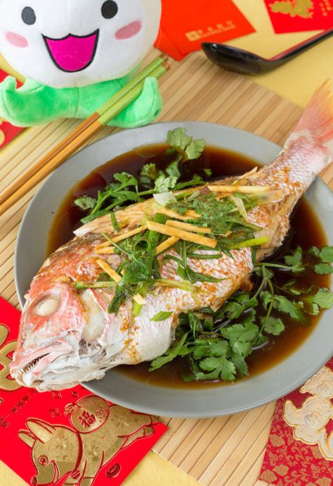 Steam Red Snapper Fish, Steamed Red Snapper, Steamed Whole Fish Recipes, Asian Red Snapper Recipes, Steamed Red Snapper Recipes, Whole Red Snapper Recipes, Asian Fish Recipes, Snapper Fish Recipes, Red Snapper Recipes