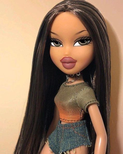 Bratz Doll Makeup, Bratz Yasmin, Black Bratz Doll, Bratz Doll Outfits, Brat Doll, Bratz Girls, Sugar Skull Makeup, Doll Aesthetic, Makeup Challenges