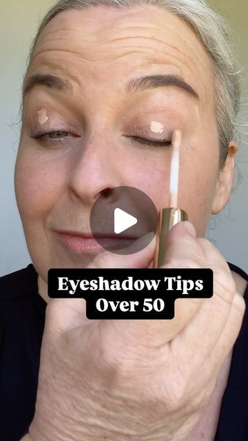 Jodi Verboon on Instagram: "⭐️SAVE these eyeshadow tips for later! 
I love to use the Double Wear Flawless Concealer for my base and to clean up! 
#makeuptutorial #eyeshadow #esteelauder #elsquad24" Eyeshadow Guide, Hooded Eyes Tutorial, Eyeshadow Tips, Double Wear, How To Apply Eyeshadow, Hooded Eyes, Estee Lauder, Concealer, Makeup Tutorial