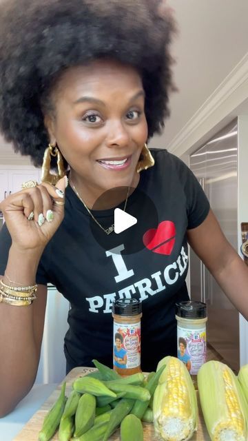 Tabitha Brown Vegan Recipes, Garlic Seasoning, Onion Recipes, Vegan Options, Okra, Seasoning Recipes, Yummy Sides, Recipe Using, Vegan Recipes