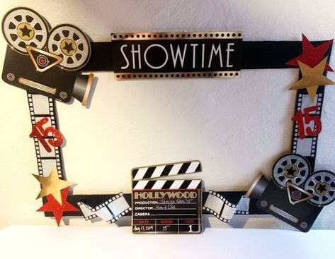 Movie Themed Decor, Class Party Themes, Uređenje Učionice, Hollywood Classroom Theme, Hollywood Red Carpet Theme, Movie Themed Rooms, Hollywood Decorations, Hollywood Classroom, Hollywood Theme Classroom